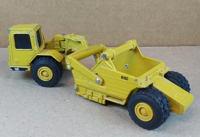 Cinturón rascador elevador ERTL 2419 Caterpillar Cat 613C faltante Foto 1 de 4