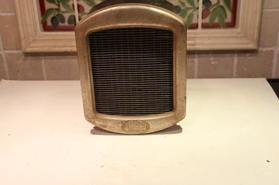 Antique Cadillac Motor Car Company Cadillac Small Radiator w/Shroud  1923 Pat. - Image 1 of 4