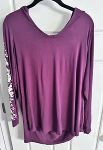 Torrid Super Soft Maroon floral Long Sleeve Tunic Hoodie Sz 2X - Picture 1 of 8