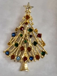Broche prendedor árbol de Navidad piedras multicolores 2,5" diseño tono dorado vacaciones - Imagen 1 de 5