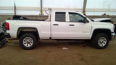 Driver Left Front Spindle/Knuckle Fits 11-19 SIERRA 2500 PICKUP 6784662 - Image 1 of 4