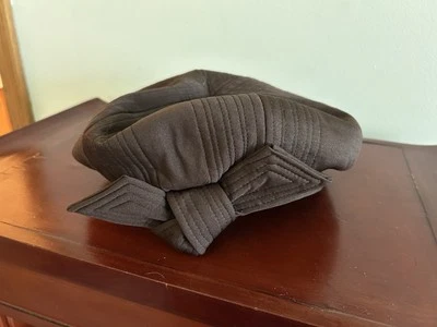 Sombrero de tela marrón Adolfo Realities años 60 de colección - Sombrero de premio Compañía Italia TF Foto 1 de 3