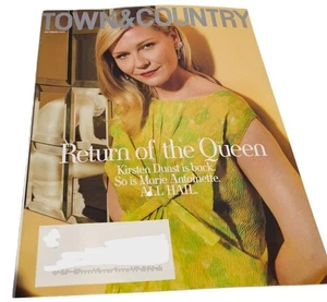Town & Country Magazine September 2025 Issue Kirsten Dunst Return Of The Queen - Picture 1 of 7