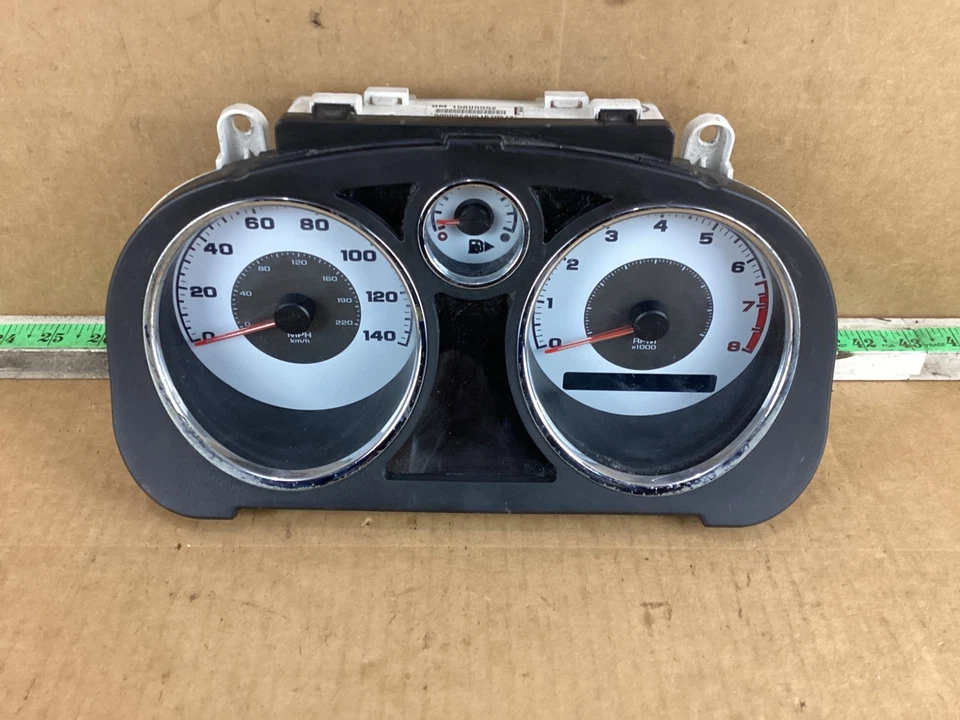 2005 - 2010 Chevrolet Cobalt Speedometer Instrument Cluster - Image 1 of 4