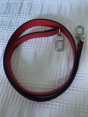 Correa de hombro de cuero rojo Louis Vuitton 36 pulgadas *pequeña mancha* repuesto Foto 1 de 4