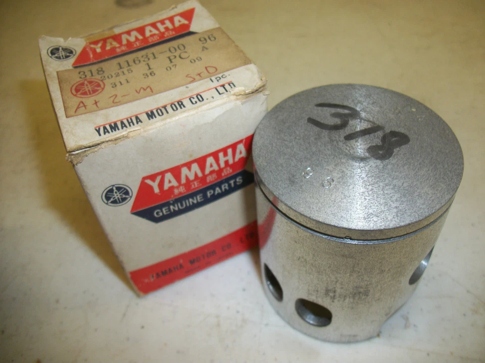 NUEVO 72 YAMAHA AT2M 73 ATMX OEM PISTÓN STD 318-11631-00-96 Foto 1 de 1
