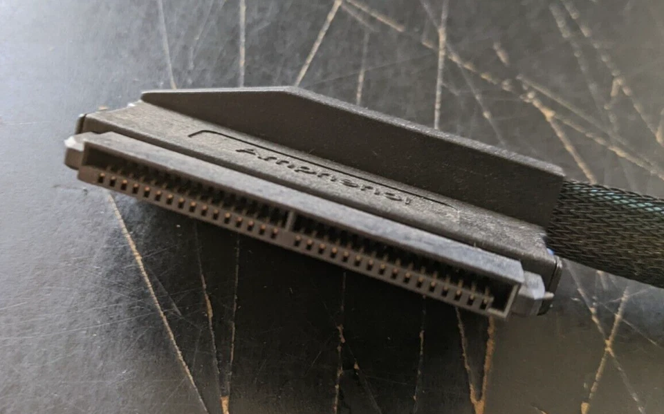 Dell PowerEdge 840 Backplane Cable WH749 0WH749 8.5-inch SAS SFF-8484 - Image 1 of 3