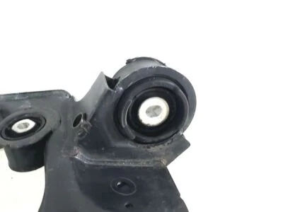 BMW Z4 2003 2004 2005 OEM suspensión trasera travesaño tracción trasera automática 2,5 L Foto 1 de 4