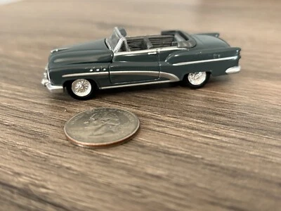 Резиновые шины Johnny Lightning Gray1953 Buick Super 1:64 - Изображение 1 из 4