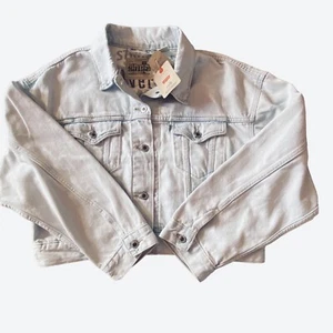 NWT Levi's SilverTab Baggy Cropped Trucker Denim Jean Jacket Women's Size XL - Picture 1 of 15