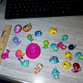 Hatchimals COLLEGGTIBLES  Lot of 22 - Used but in excellent shape! good variety