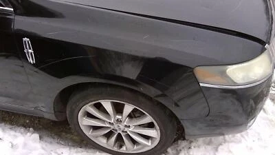 10 LINCOLN MKT Fender Foto 1 de 2