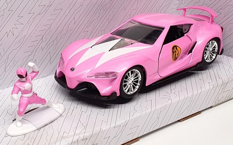 Jada 1/32 Scale 33079 - Pink Ranger & Toyota FT-1 Concept (Power Rangers) Pink - Image 1 of 4