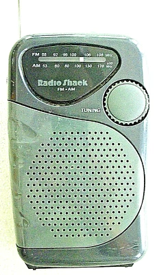 Vintage RADIO SHACK 12-789 AM/FM Portable Pocket Battery Powered RADIO Working! - Image 1 of 4