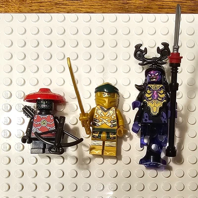 Lego Ninjago Golden Lloyd, Overlord, Stone Army Scout de Lego 70666 Foto 1 de 2