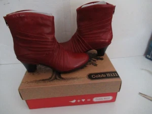 Cobb Hill Shannon Women's 9 W Red Bootie Leather Boot Ankle Block Heel Back Zip - Picture 1 of 14