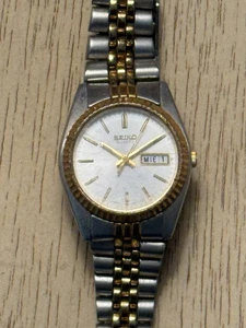 Seiko TN83-0041 Women’s Quartz Day Date Two Tone Watch – Not Working Parts - Picture 1 of 8