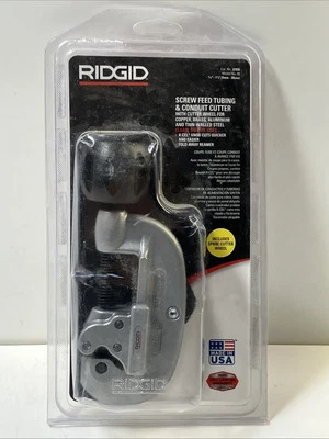 Ridgid 32920 3/16-Inch to 1-1/8-Inch Screw Feed Tubing & Conduit Cutter - Image 1 of 3