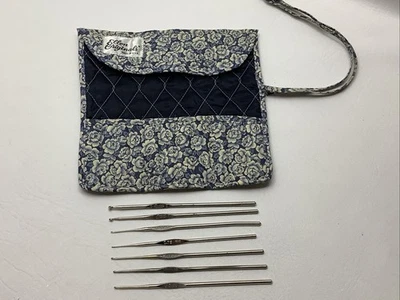 Lot of 7 Vtg Crochet Hooks in Ellen Originals Quilted Case-Boye De-Lux-Milward+ - Image 1 of 4
