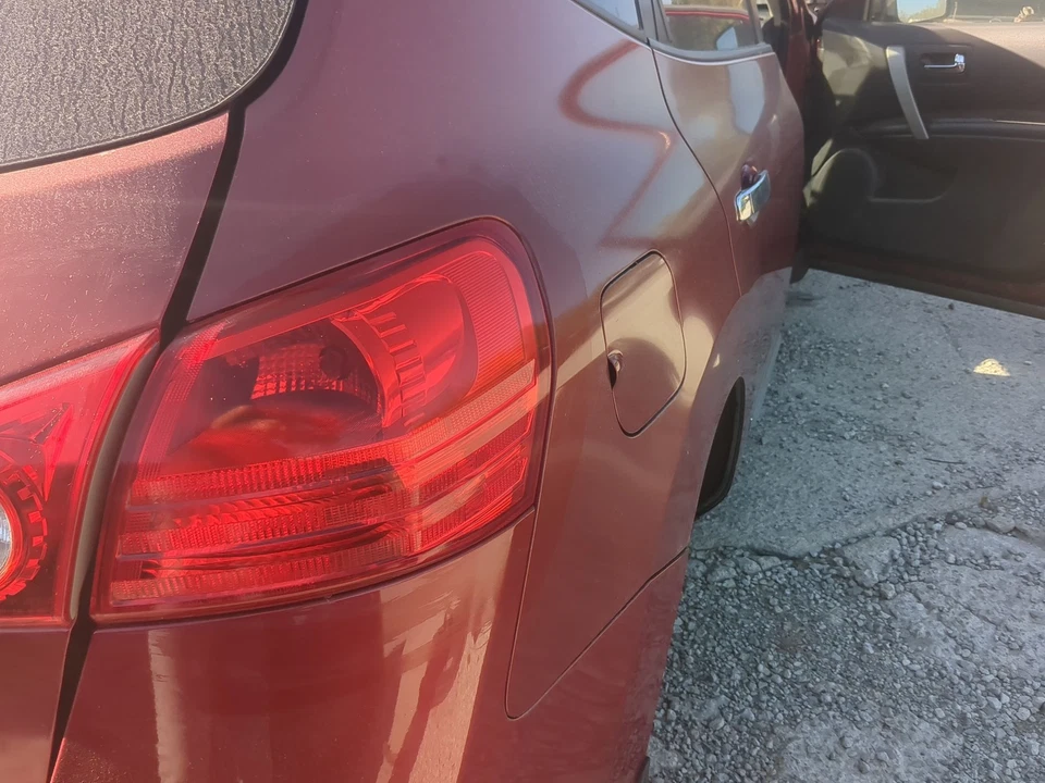Luz trasera lateral derecha Nissan Rogue 2008-2015 pasajero OEM WH475 Foto 1 de 1