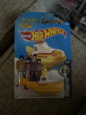 Hot Wheels The Beatles Yellow Submarine Foto 1 de 2