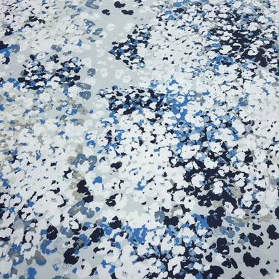 Stoff Viskose Jersey mit abstrakten Design weiß grau blau marine Kleiderstoff - Bild 1 von 4