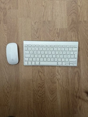 Set a magic Keyboard Apple + Magic Mouss Apple - Immagine 1 di 3