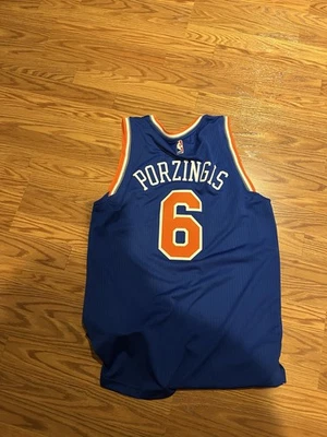 Camiseta Nike NBA New York Knicks Kristaps Porzingis adulto talla mediana AG Foto 1 de 2