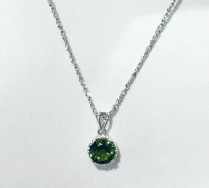 Collar genuino de plata de ley 925 con colgante de circonia cúbica verde vibrante - Imagen 1 de 7