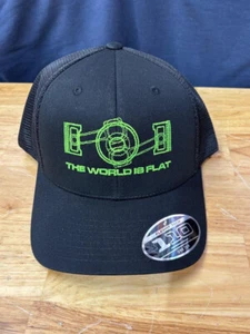 THE WORLD IS FLAT EMBROIDERED TRUCKER FLEXFIT HAT ENGLISH Cap Snapback GREEN - Picture 1 of 2
