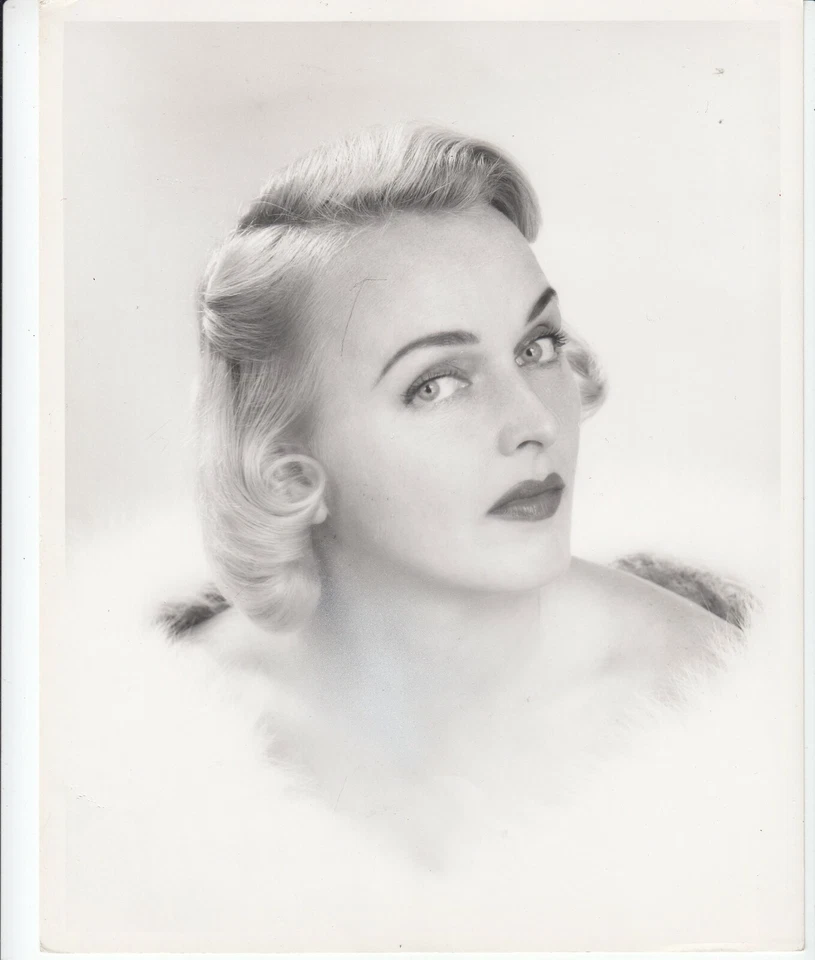 Dorothy Arnold Actriz la Primera Sra. Joe DiMaggio Estudio 8X10" Blanco y Negro Lote de Fotos C Foto 1 de 1