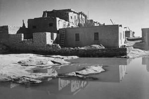 Ansel Adams Adobe House Acoma Pueblo, New Mexico als Giclée-Kunstdruck kostenloser Versand - Bild 1 von 3
