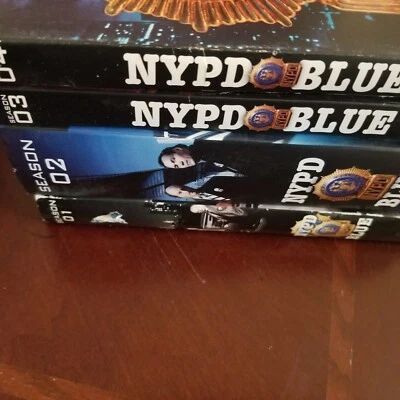 NYPD Blue TV Series - Seasons 1-4 (DVD) Foto 1 de 4