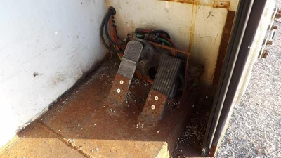 INTERNATIONAL 7400 FOOT PEDAL 3575742 - Image 1 of 3