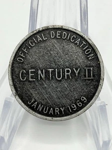 "Moneda de dedicación oficial Century II Performing Arts Center Wichita KS 1969 1,25""" - Imagen 1 de 2