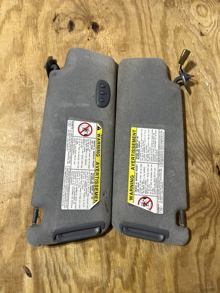 Lexus RX300 1999-2000 parasoles gris par pasajero conductor OEM ¡con HomeLink! Foto 1 de 4