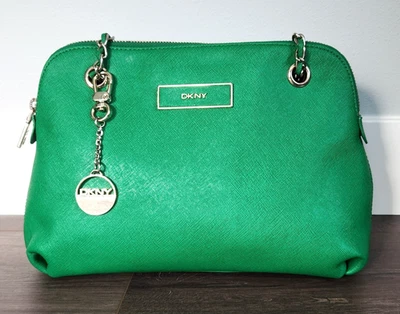 Bolso de Hombro DKNY Saffiano Cuero Bryant Park Cadena Cúpula Verde Esmeralda Foto 1 de 4