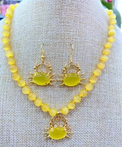 Yellow Gold Plated 8mm Sea yellow Opal Inlay Crab Pendant Necklace 18”+ Earrings - Picture 1 of 4
