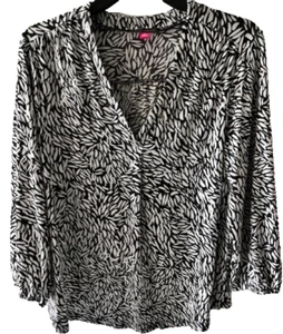 Vince Camuto Women's V-Neck Top Black White 3/4 Sleeve Size Medium - Picture 1 of 6