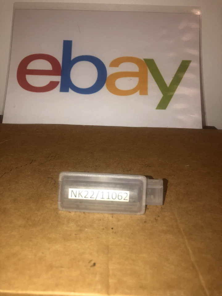 Lámpara luz interior maletero tapa derecha mercedes w169 w220 o/s a2208201901 Foto 1 de 3