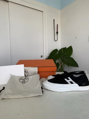 Agotado Hombre Hermes Zapatilla Profunda Talla 43.5 En Negro Negro Negro Foto 1 de 4