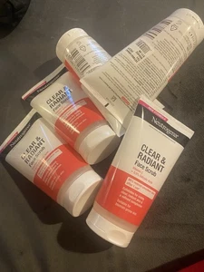 Neutrogena Lot Of 5 Clear&Radiant Vit.C Face Scrub New! - Picture 1 of 3