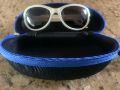 Gafas de sol polarizadas blancas Nina Ricci Foto 1 de 3