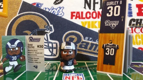 2017 NFL Teenymates Series 6 Los Angeles Rams RB Todd Gurley II figure & locker Cover