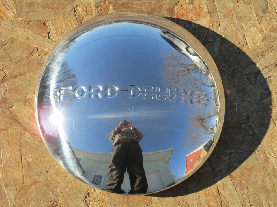 Ford Deluxe 1940 Juego de 4 tapacubos de acero inoxidable - Nuevo 8 1/8" diámetro de labios, A6028 Foto 1 de 2