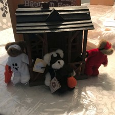 Boyds Bearly Spooky Haunted House for Halloween