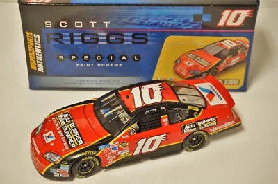 Coche de acción RCCA NASCAR 2006 1/24 Scott Riggs #10 valor automático parachoques Foto 1 de 4
