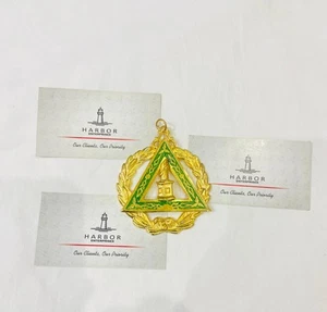 Joya Masónica Gran Digna Martha OES Oficial Cuello - Chapado en Oro con Verde - Imagen 1 de 5