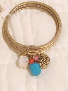 NWT 2010 Coldwater Creek Bangle Bracelet Triple Beachcomer Charm Tropical Shell - Picture 1 of 5