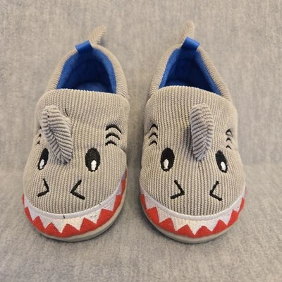 Zapatillas Baby Wonder Nation Tiburón 3D Aleta y Cola Bebé Niño Pequeño Talla 5 Foto 1 de 4